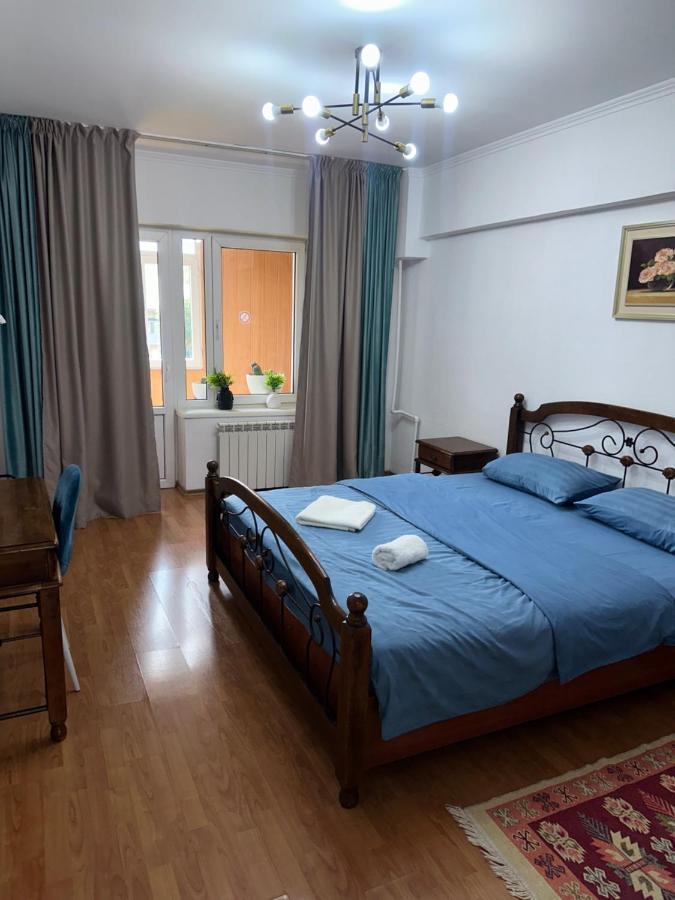 Apart 13 Almati Kültér fotó